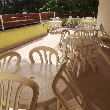 Alojamento de Acomodação e Pequeno-almoço Fenyves